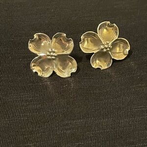 Flower sterling silver screw back earrings